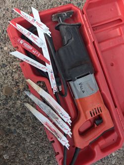 Milwaukee 12amp Reciprocating Recip Saw Sawall 5new(3 good used)blades. Pick up fremont sea. No low ball offers please. No trades
