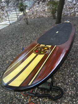 Maui and Sons SUP paddle board