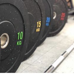 Olympic Bumper Plate Set With Barbell And Clips 