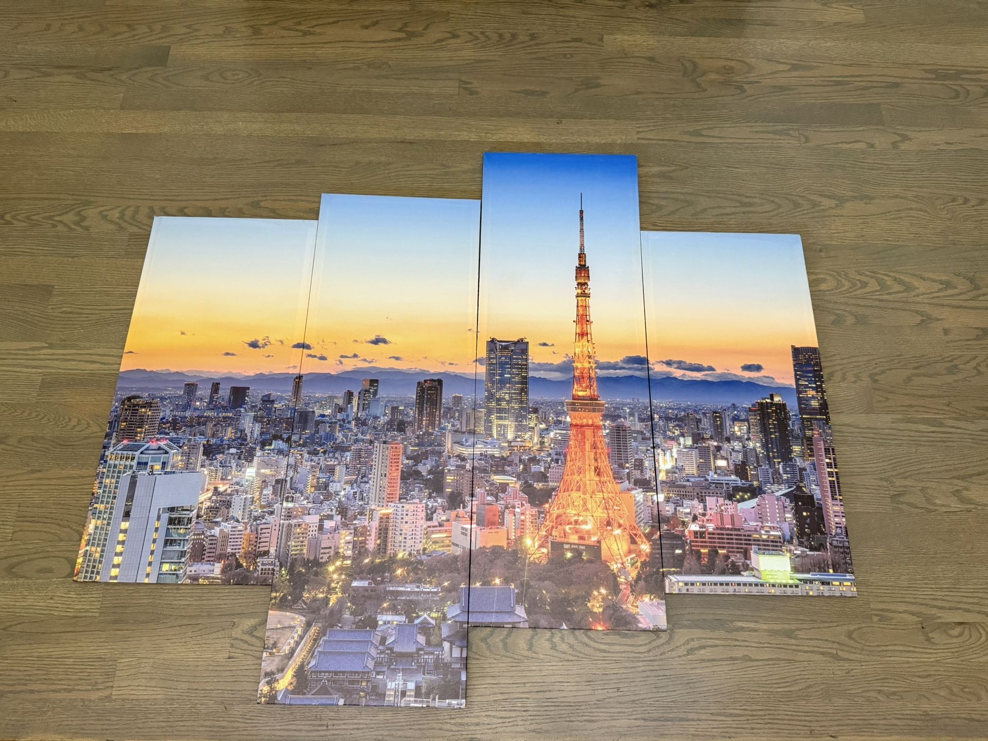 4pcs Tokyo Skyline Canvas