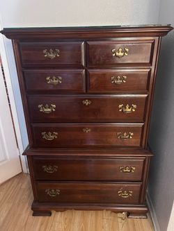Chest of drawers 38 “