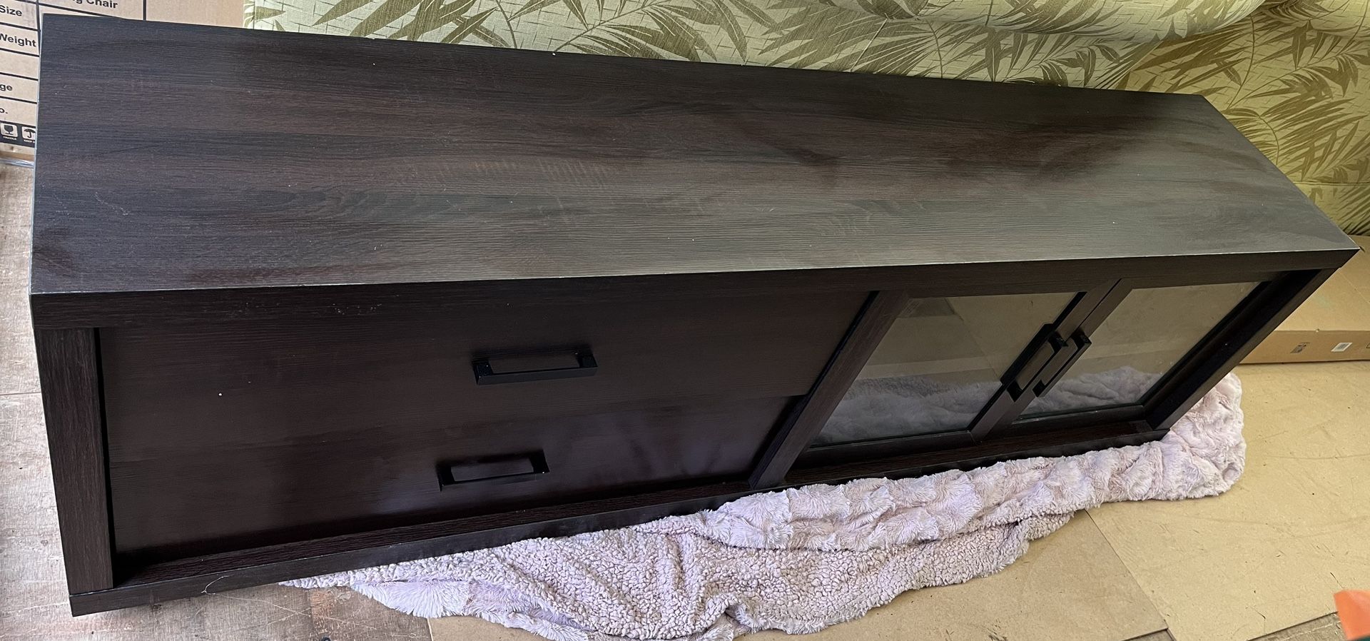 TV Stand 6’w x 16”l x 21”h