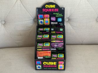 Cube squeeze
