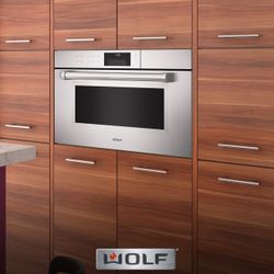 Wolf 30" M SERIES PROFESSIONAL CONVECTION STEAM OVEN