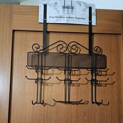 Over the door jewelry organizer