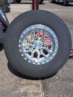 17x9 Arena wheels 6x139 on 285 70 17 All terrain‼️✅
