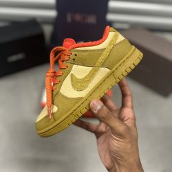 Men’s 5.5, Woman’s 7 - “Picante Red” Nike Dunk Low’s 🎈