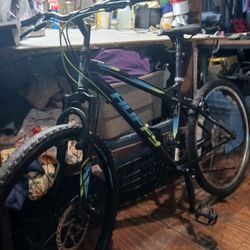 HUFFY Adult Bike 26" Wheels 