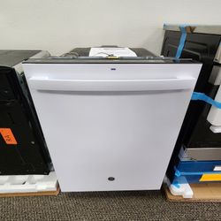 24 in, Top Control Built-In Tall Tub Dishwasher in White with 3rd Rackn Bottle Jets, and 45 dBA