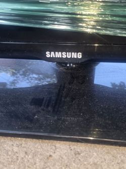 Flat screen tv samsung 56"