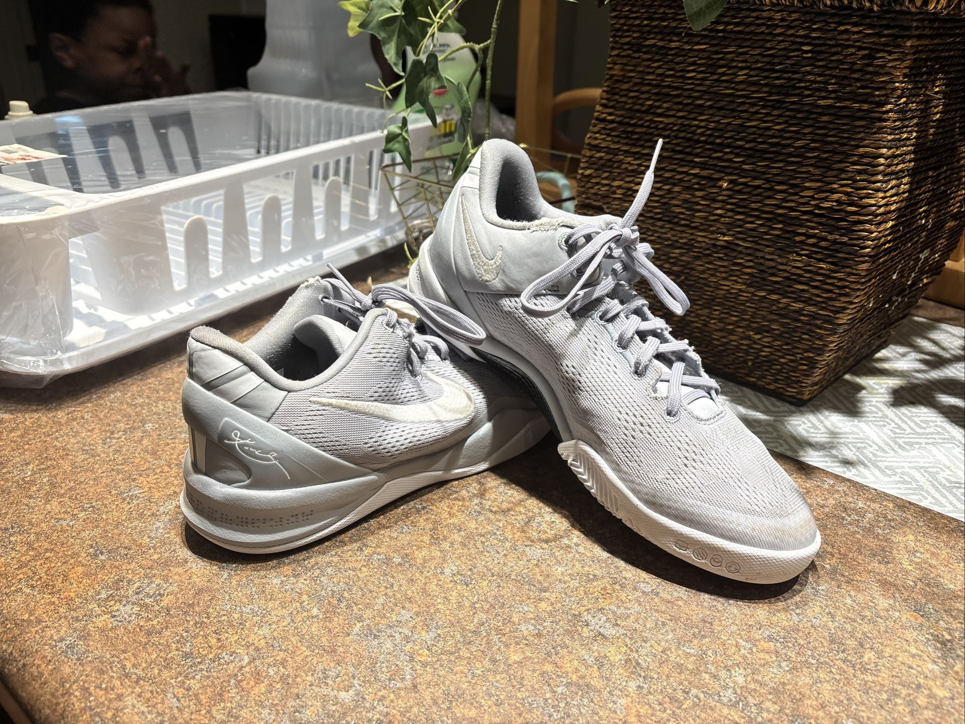 kobe 8 grey wolfs