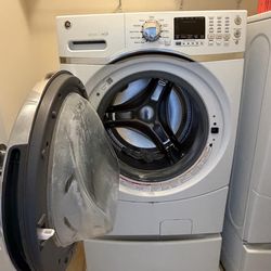 Washing machine and dryer set