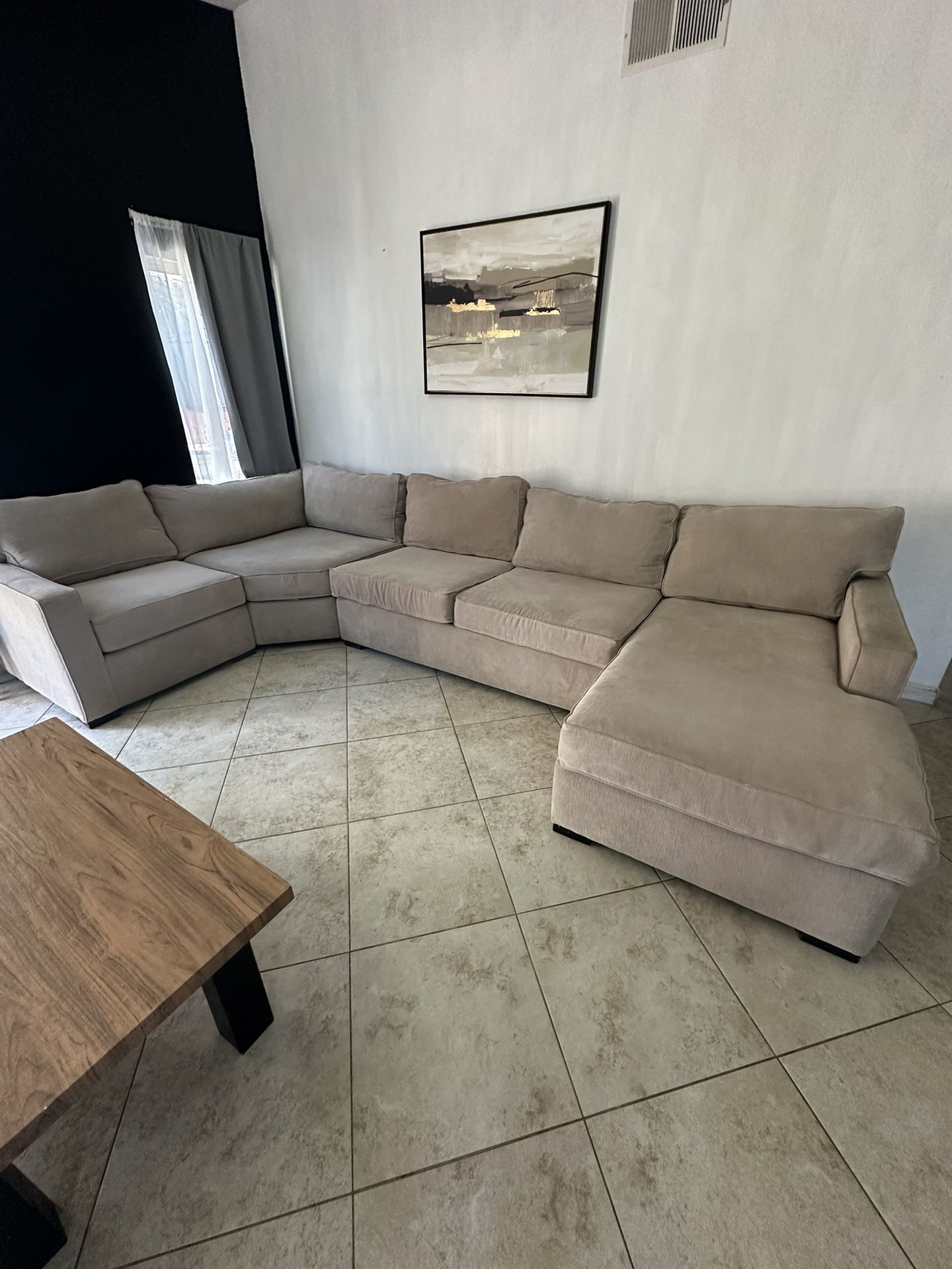 Sectional couch