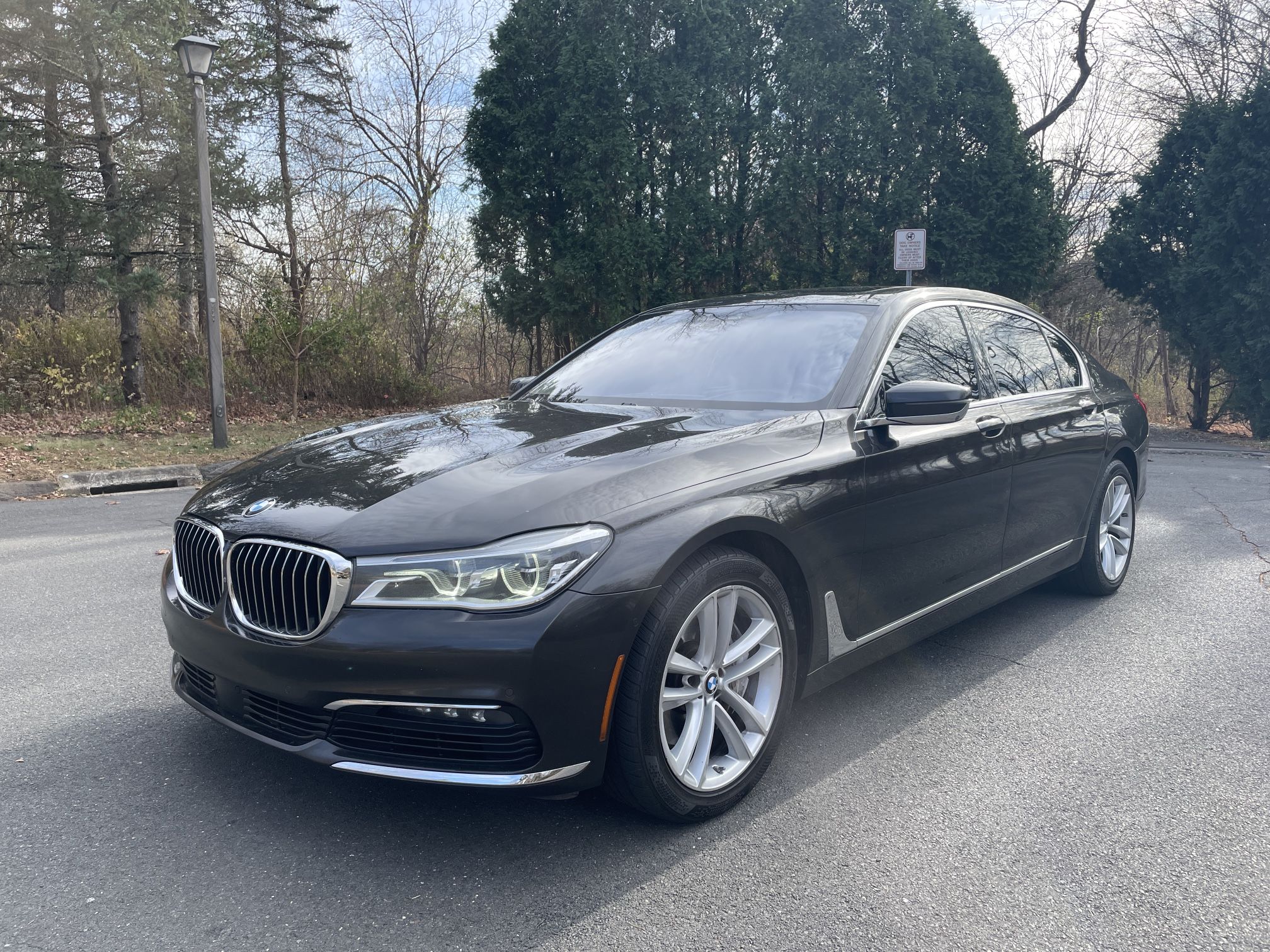 2016 BMW 750i