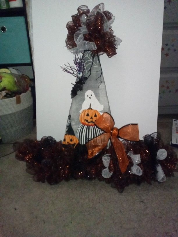 Halloween Decor