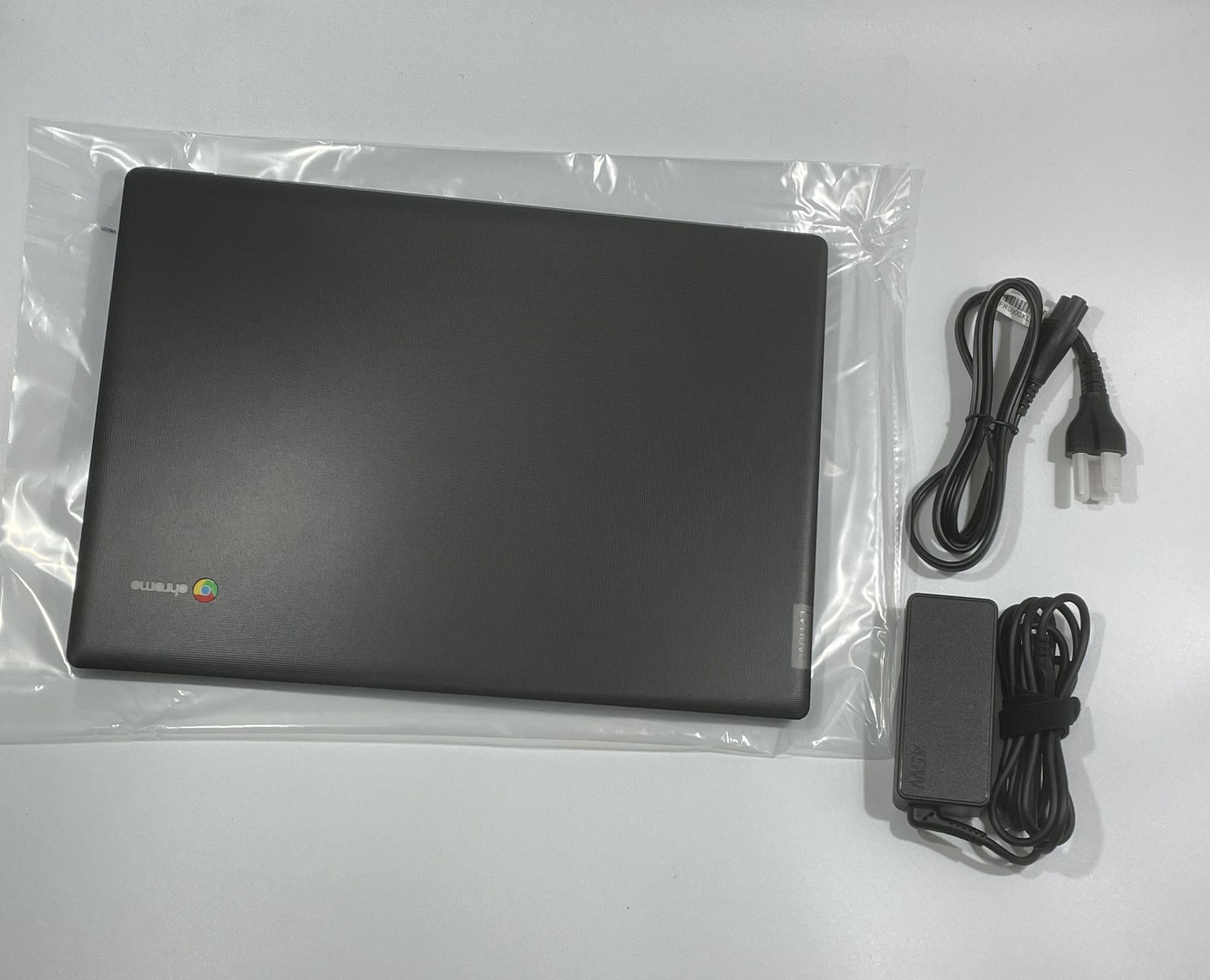 Lenovo Chromebook S330 81JW001KUS 14" MediaTek Quad-core (4 Core)- 4 GB RAM - 64 GB SSD - Black