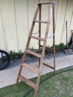 Step Ladder 