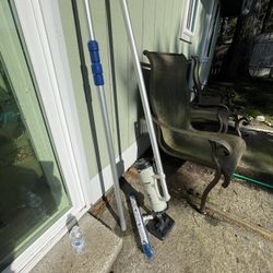 Pool Vacuum & Pool Brush 