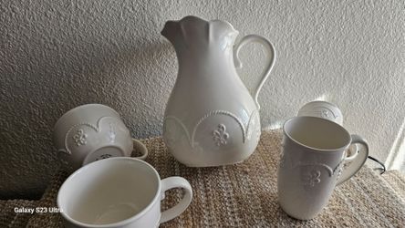 Jar and mugs