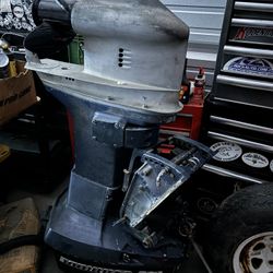 140 Evinrude Boat Motor 