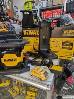 Dewalt 20V MAX Lithium-lon 150 ft. Red Self- Leveling Rotary Laser Level with Detector, 2.0Ah Battery, Charger, and TSTAK Case