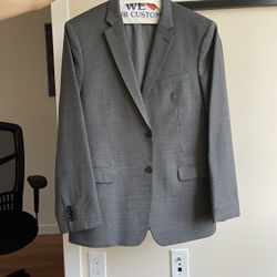 Used - Mens Banana Republic Suit
