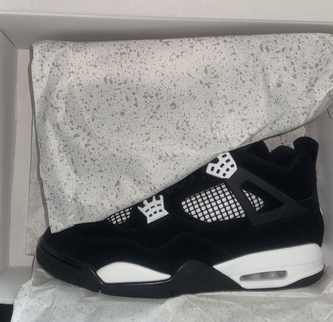 Jordan 4 Retro White Thunder
