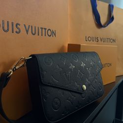 LV Black Purse 
