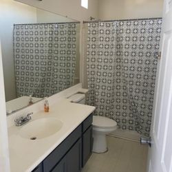 Beautiful Room In South Corona Luxurious Area 950 A Month Utilities Included!