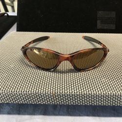 Vintage Oakley Minute - Gen1 - Sunglasses - Rootbeer Tortoise Frame with Gold Iridium Lenses - Jet Intake Ports - Super Cool Look