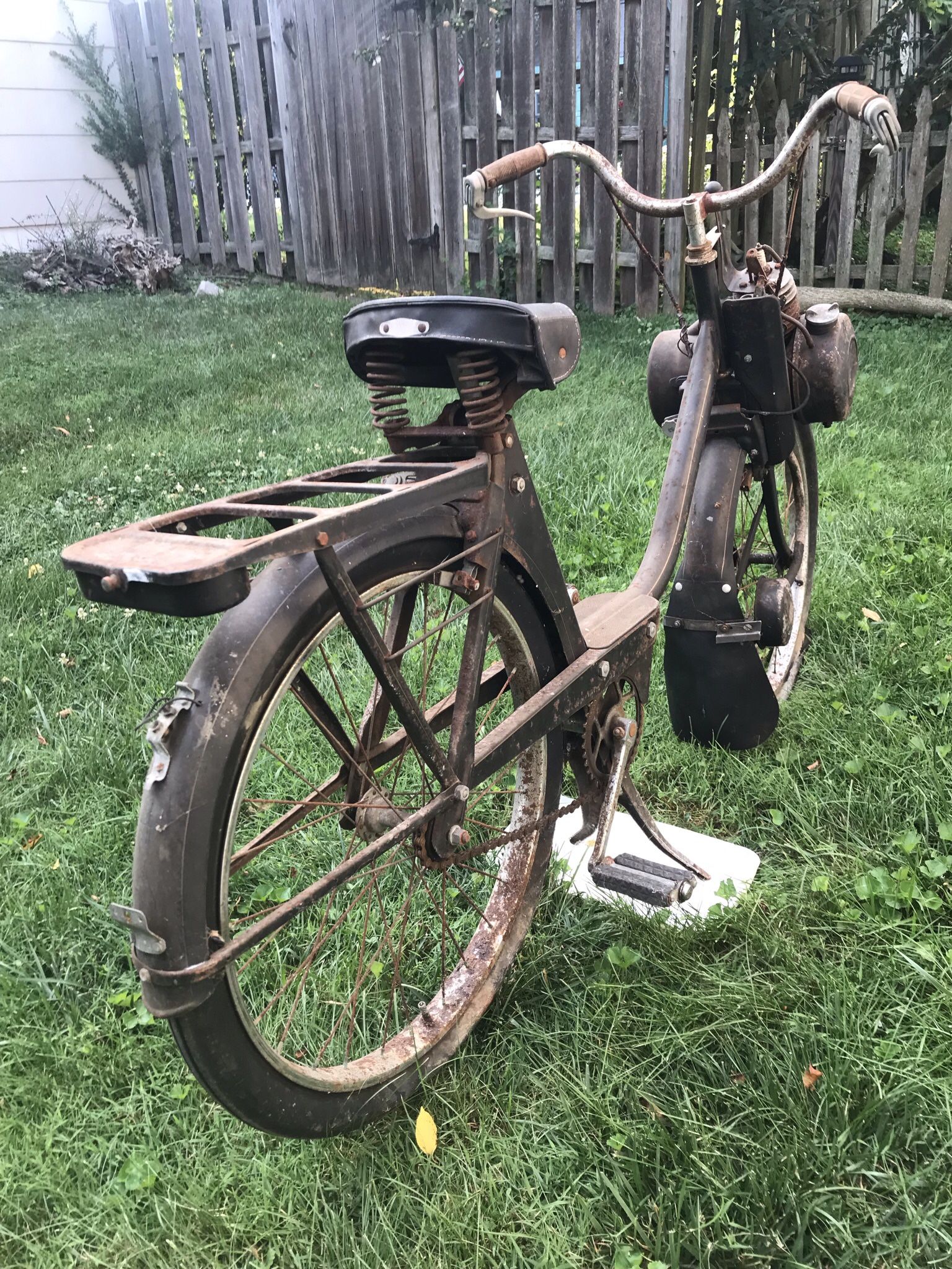 Solex Scooter Rare From The 60  , Does Not Run , Cool Looking In Any Shop Or Garage 