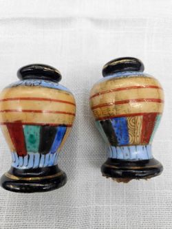 Vintage Miniature Ceramic Salt & Pepper Shakers - Hand-Decorated Asian Style!