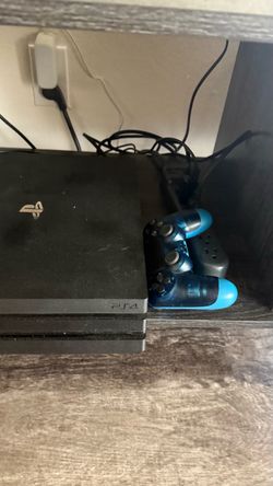 Ps4 pro with 2 dual shock and games