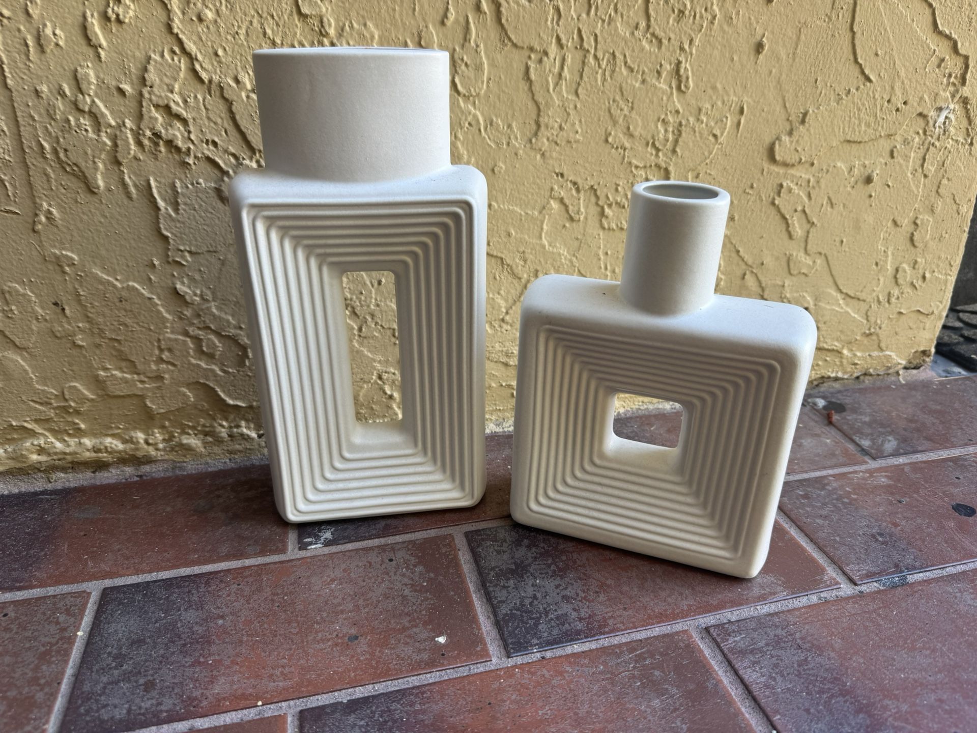 Modern Ceramic Decorative Vases