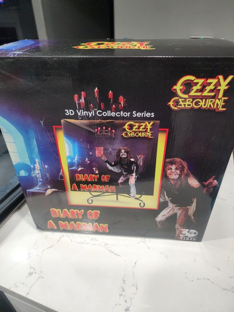 Ozzy Diary Of A Madman KnuckleBonz 3D Statue NEVER OPENED!!