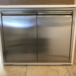 Outdoor Kitchen Doors Drawers Blaze Appliances Grills Griddles Side Burners Refrigerators Ice Makers Ovens 