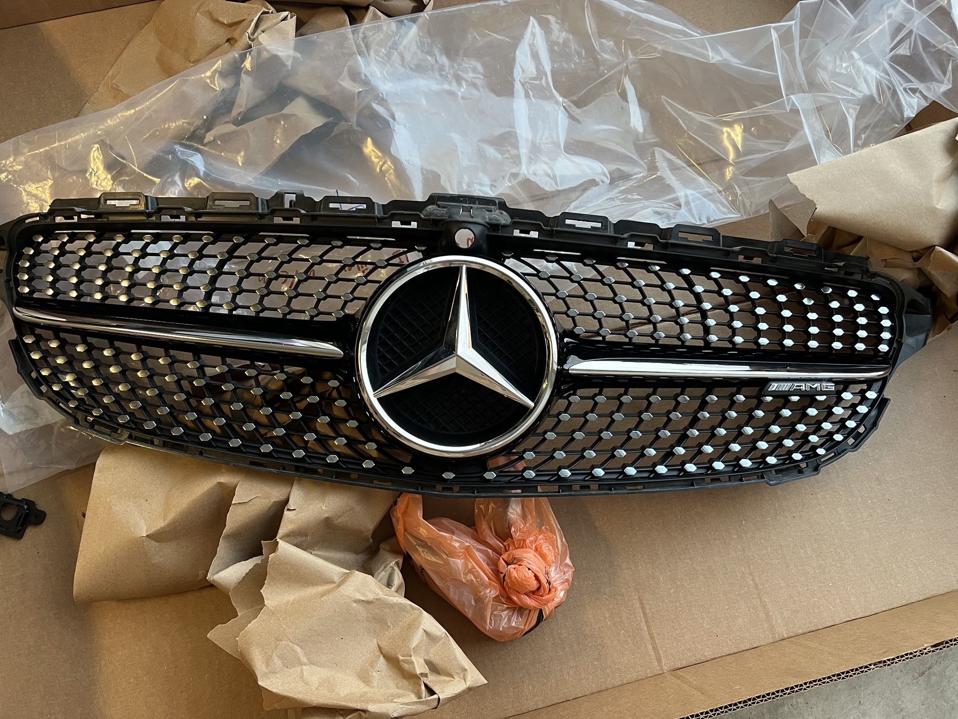 Mercedes C43 AMG  Diamond  Grille