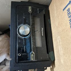 Pioneer Double Din Size Stereo