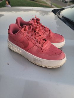 Female Nike shoes