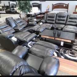 Vacherie Sofa Loveseat Reclining Set 👉 2 Piece Reclining Living Room Set By Ashley 💥 Brand New 💯 Delivery Available 👍 Color Options ✅