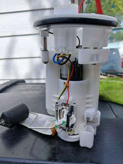 Bomba de gasolina  camry 2010