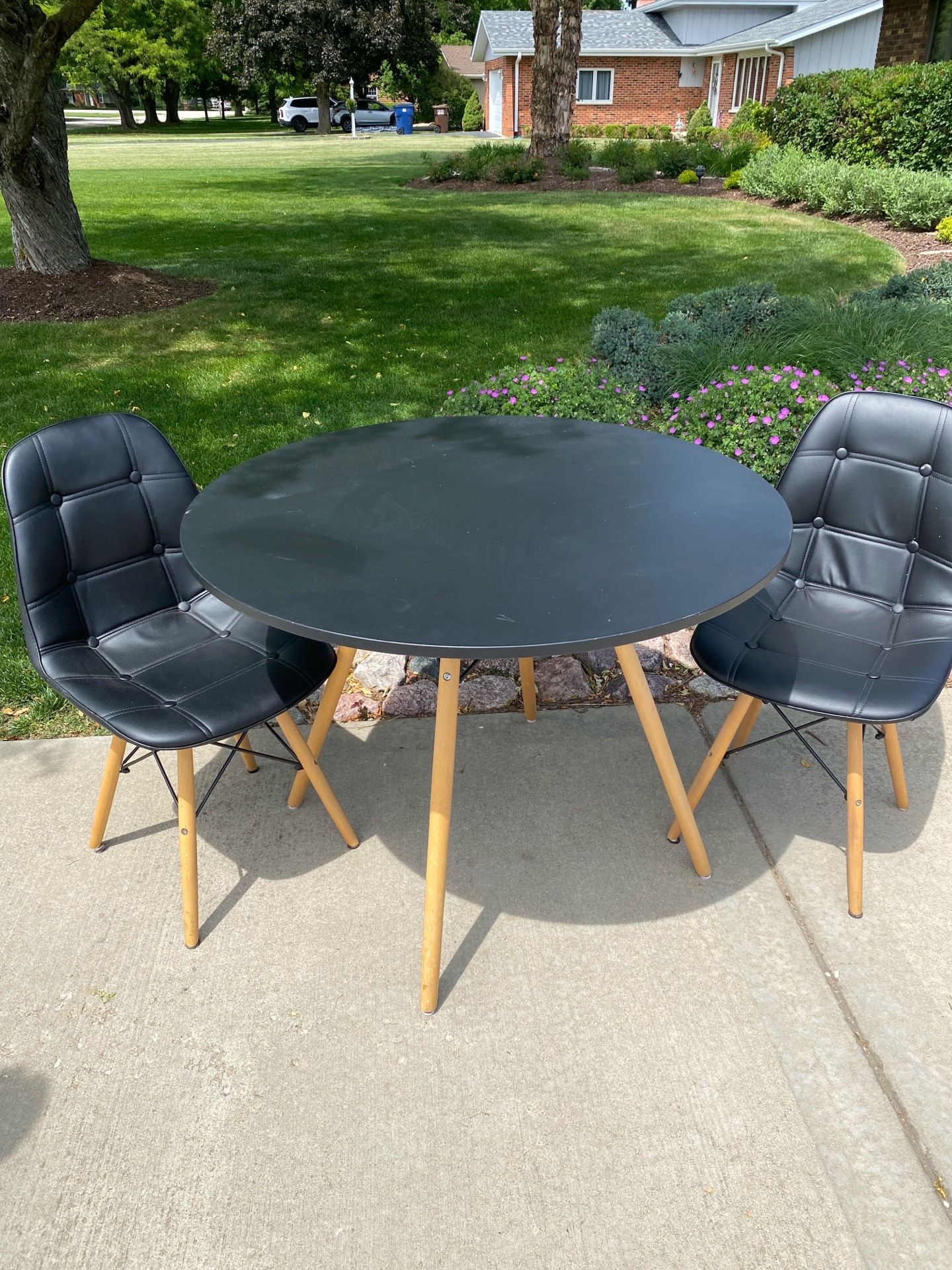 Table and 2 Chairs