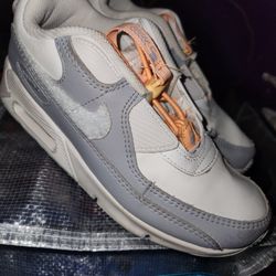 Nike Shoes Boys Size 2.5 Y