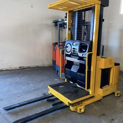 2015 Yale Orderpicker Forklift 