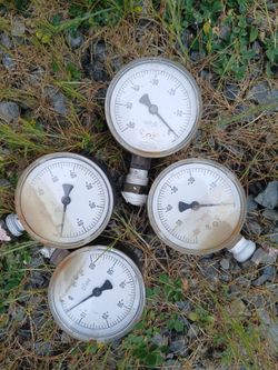 Pressure gauges