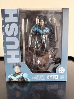 MAFEX Nightwing Batman Hush Ver. Action Figure