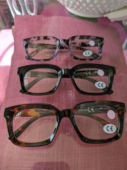 3 pair reading glasses
