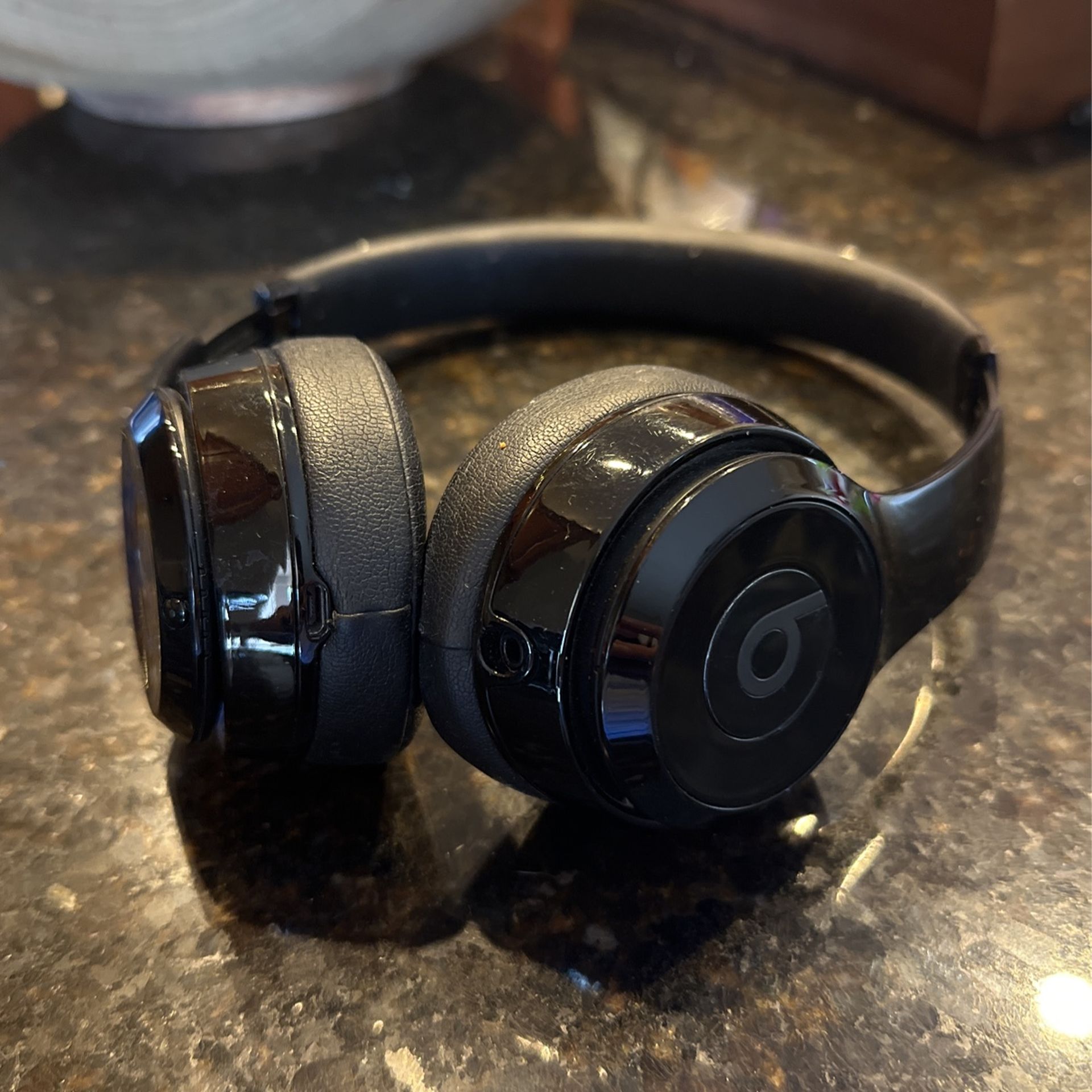 Beats Solo Wireless Headphones