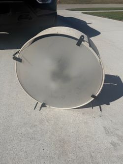 overhead light fixture