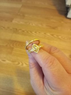 Size 9 14 k gold ring set